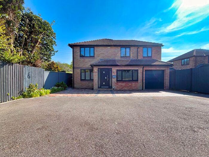 4 Bedroom Detached House For Sale In Bryn Creigiau, Groesfaen, CF72