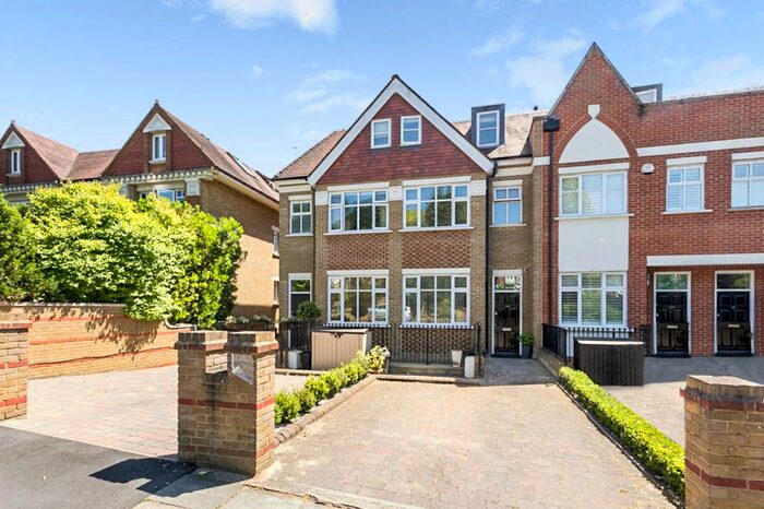 4 Bedroom Town House To Rent In Cottenham Park Road, London SW20