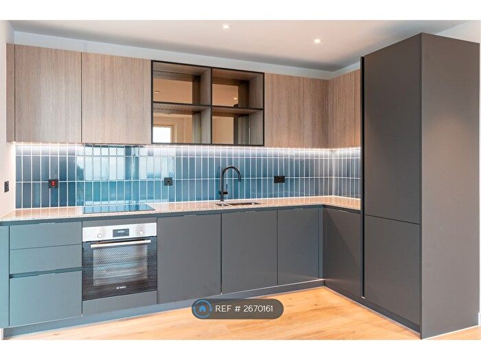 2 Bedroom Flat To Rent In Greenleaf Walk, London, UB1
