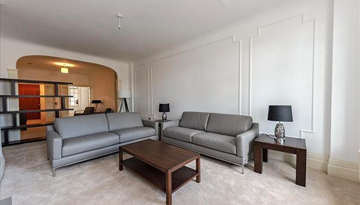 5 Bedroom Flat To Rent In Strathmore Court, Park Road, London, NW8