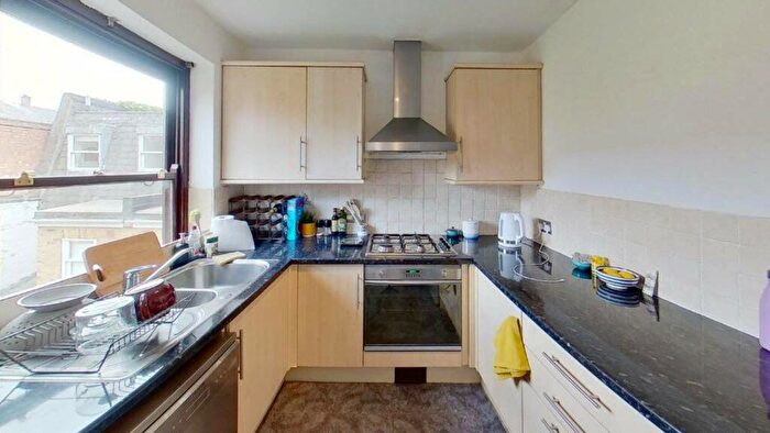 1 Bedroom Flat To Rent In Wood Close, Shoreditch, London, E2