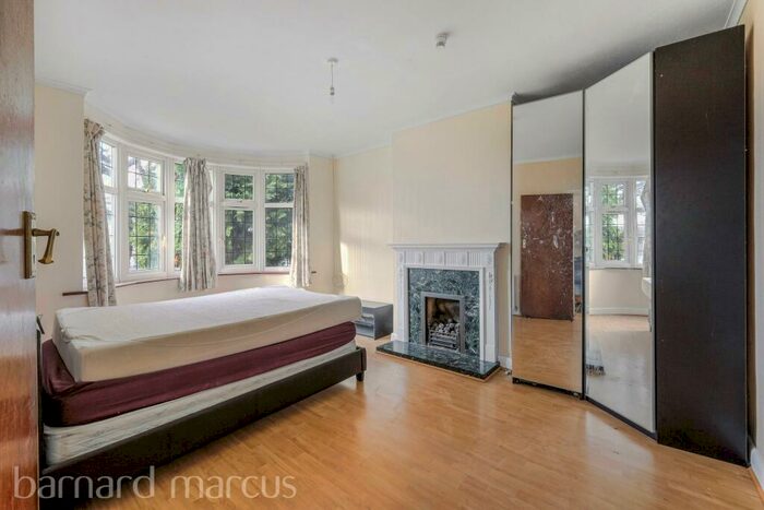 1 Bedroom Flat To Rent In Oakhill Road, Sutton, SM1