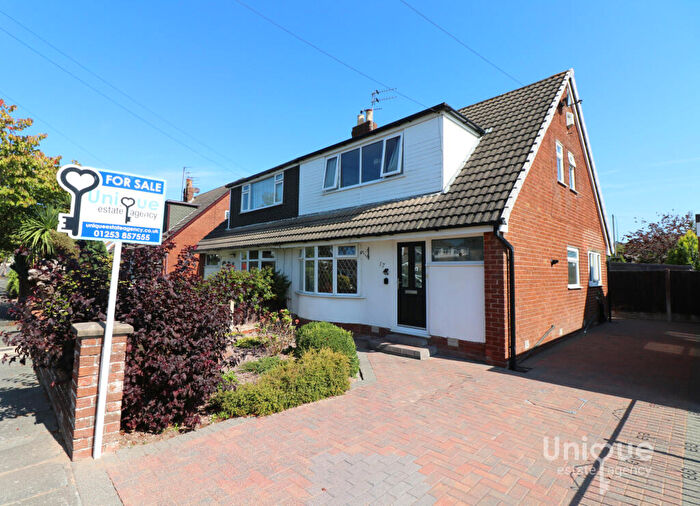 3 Bedroom Semi-Detached House For Sale In Little Acre, Thornton-Cleveleys, FY5