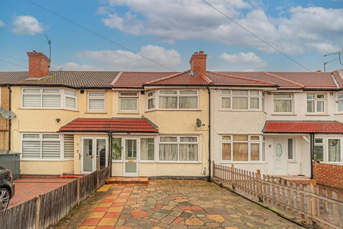 3 Bedroom Property For Sale In Wellstead Avenue, Edmonton, N9