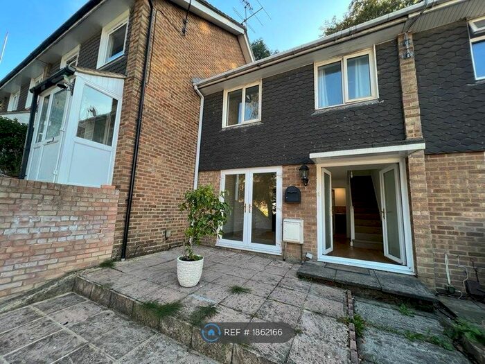 3 Bedroom Terraced House To Rent In Langbar Close, Southampton, SO19