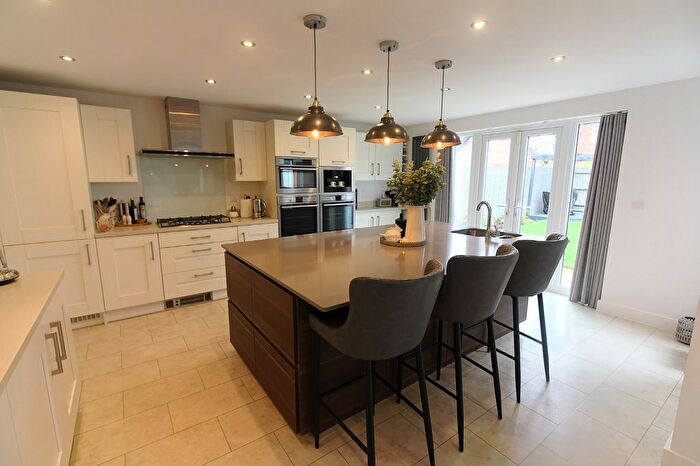 4 Bedroom Detached House For Sale In Gloster Road, Lutterworth, Leicestershire, LE17