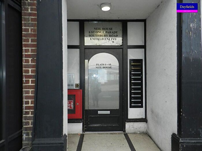 2 Bedroom Flat To Rent In St. Onge Parade, Southbury Road, London, EN1