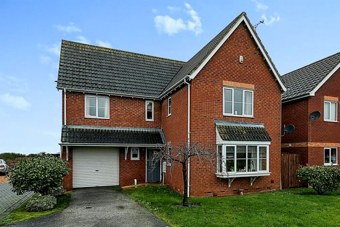4 Bedroom Detached House For Sale In Foxglove Walk, Wiggenhall St. Germans, King's Lynn, PE34