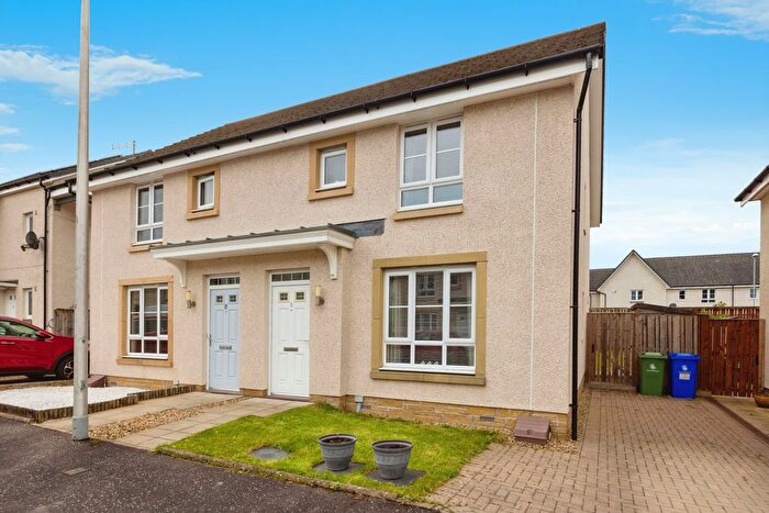 3 Bedroom Semi-Detached House For Sale In Duncan Place, Highland Gate, Stirling, FK8