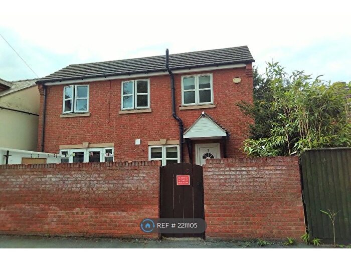 2 Bedroom Detached House To Rent In Woodbine Street, Peterborough, PE2