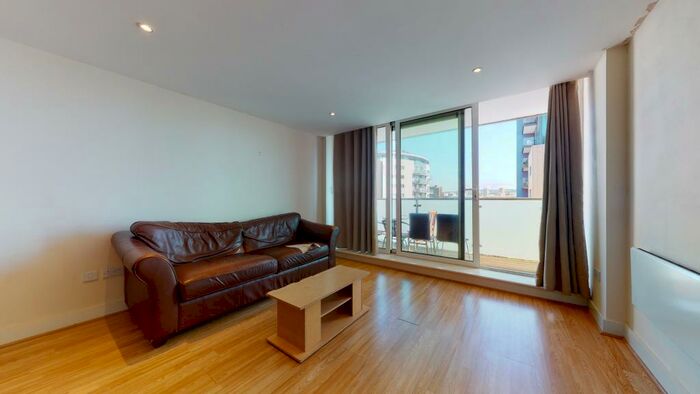 2 Bedroom Flat To Rent In Windward Court, Gallions Road, London, E16
