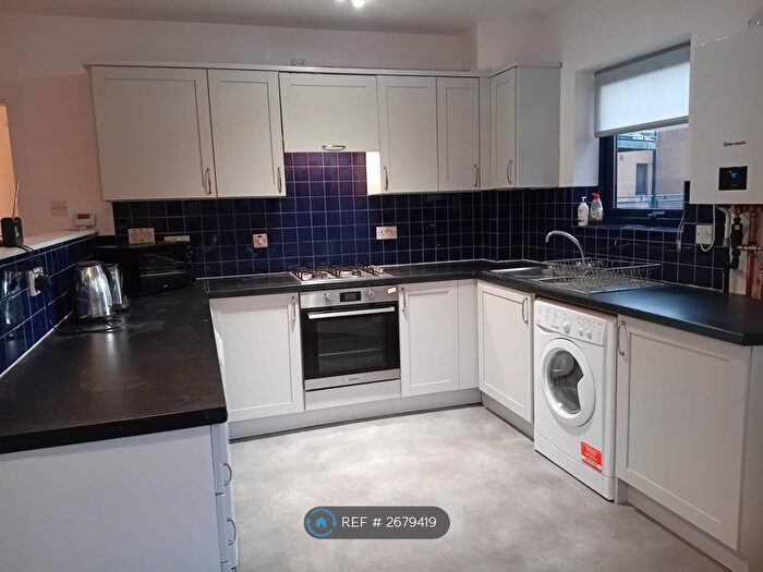 2 Bedroom Flat To Rent In Bold Street, Hulme, Manchester, M15