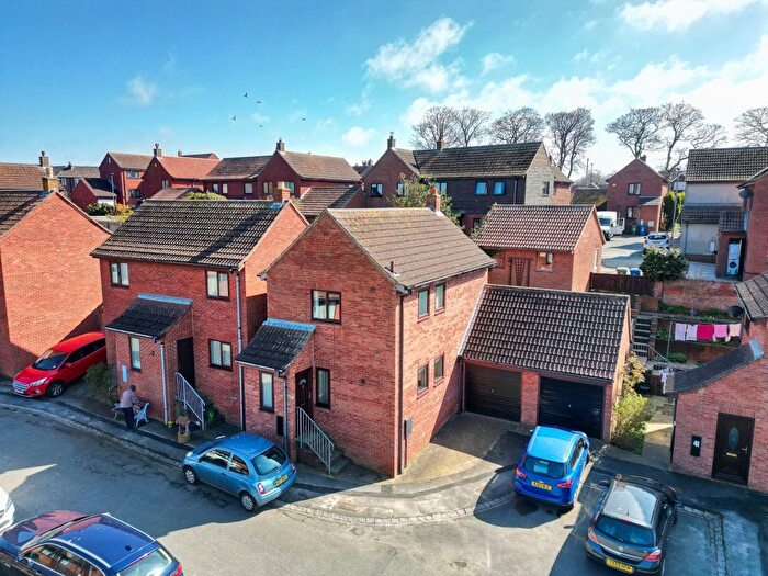 3 Bedroom Detached House For Sale In Pannett Way, Whitby, YO21