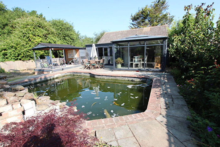 2 Bedroom Bungalow For Sale In New Town Road, Thorpe Le Soken, CO16