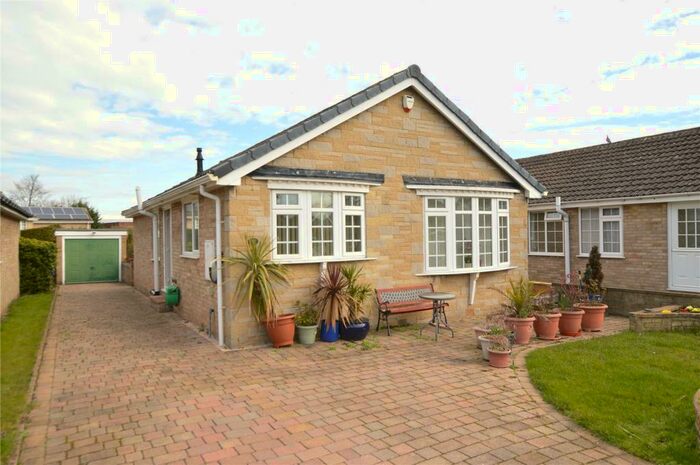 2 Bedroom Bungalow To Rent In Briar Gate, Wetherby, West Yorkshire, LS22