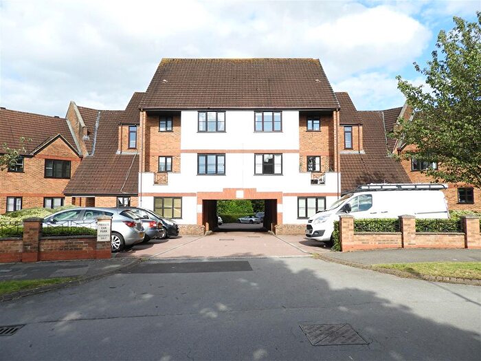 2 Bedroom Flat To Rent In Ridge Green, Shaw, Swindon, SN5