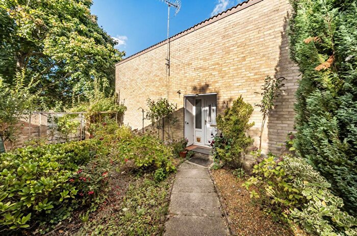 1 Bedroom Bungalow For Sale In Juniper, Birch Hill, Bracknell, RG12