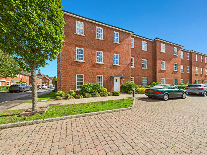 2 Bedroom Flat For Sale In Amberley Court, North Square, Knowle, PO17