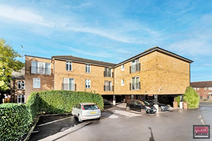 1 Bedroom Flat For Sale In London Road, Ashford, TW15