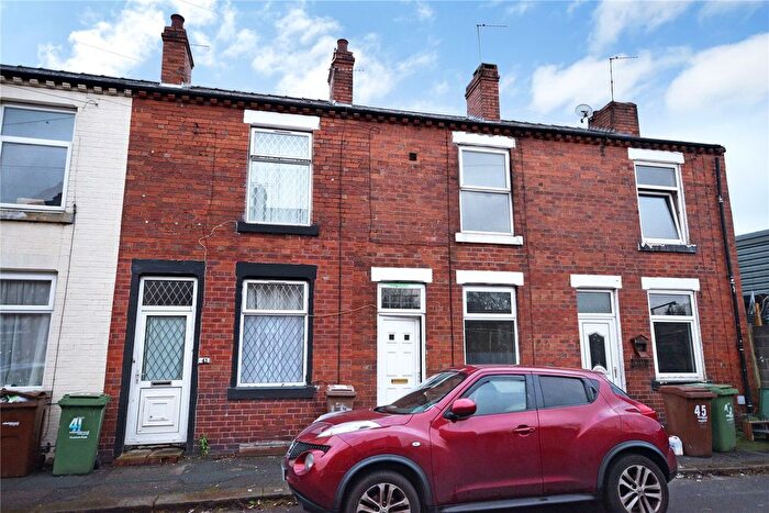 2 Bedroom Terraced House To Rent In West Street, Wakefield, West Yorkshire, WF2