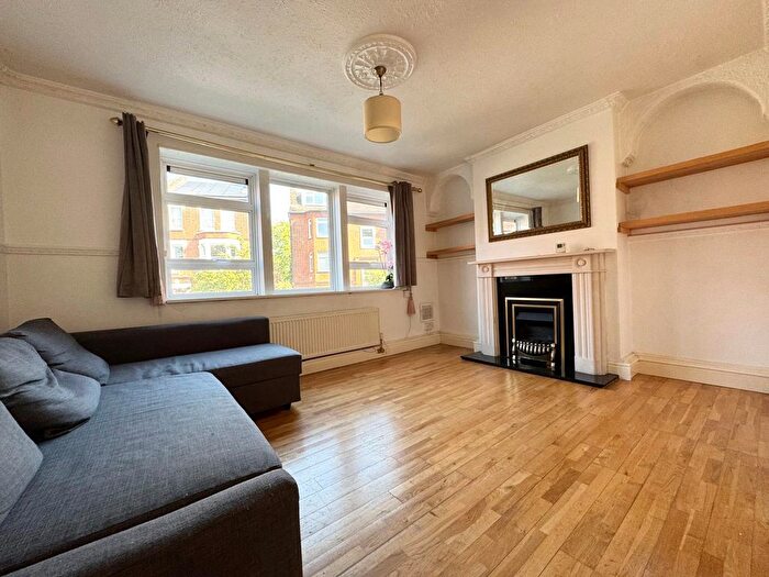 2 Bedroom Flat For Sale In Estelle Road, Belsize Park, NW3