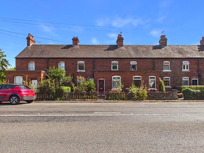 3 Bedroom Cottage For Sale In Railway Cottages, Etwall Road, DE65