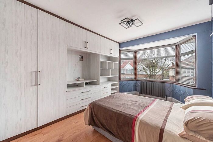 5 Bedroom Semi-detached House To Rent In Charmian Avenue, Stanmore, HA7