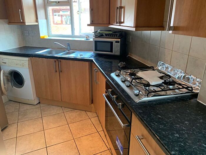 1 Bedroom Flat To Rent In Elmdon Road, Hounslow West, TW4