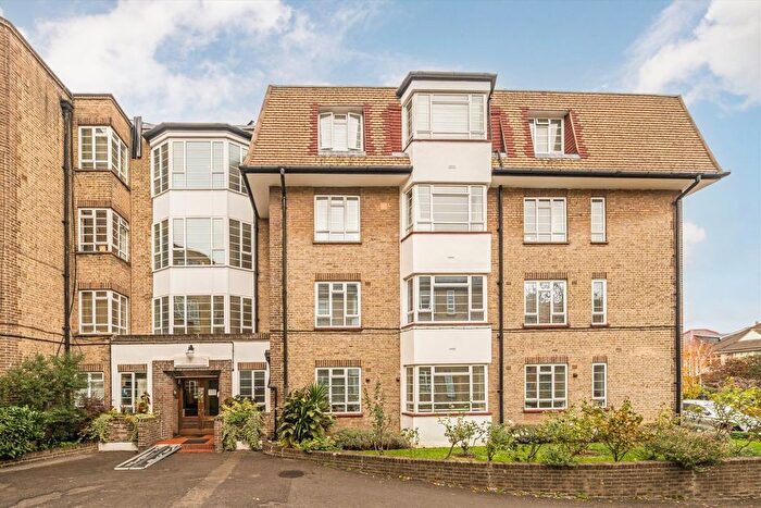 4 Bedroom Flat For Sale In Woodside, Wimbledon, SW19