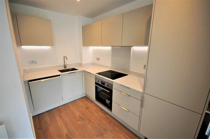 1 Bedroom Flat To Rent In London Square, St. Albans Road, Watford, WD24