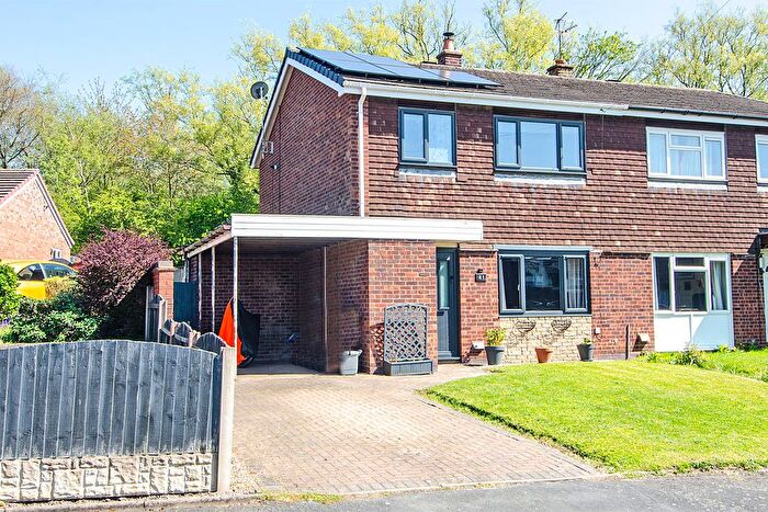 3 Bedroom Semi-Detached House For Sale In Oxford Road, Cannock, WS11