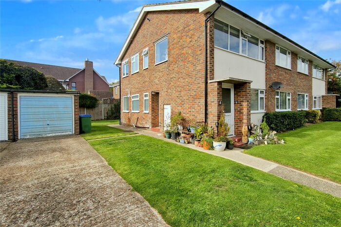 2 Bedroom Flat To Rent In Elm Place, Rustington, Littlehampton, West Sussex, BN16