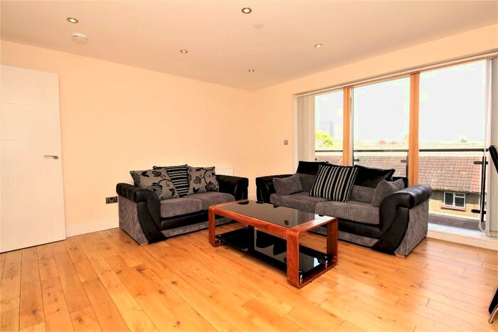 2 Bedroom Flat To Rent In Shirley Street, Canning Town, E16