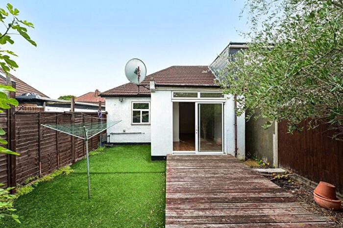 3 Bedroom Bungalow For Sale In Ashford, Surrey, TW15