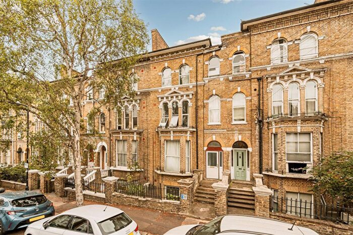 2 Bedroom Flat To Rent In Alfred Road, Acton, W3