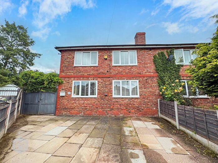 3 Bedroom Semi Detached House For Sale In Graham Crescent, Cadishead, M44