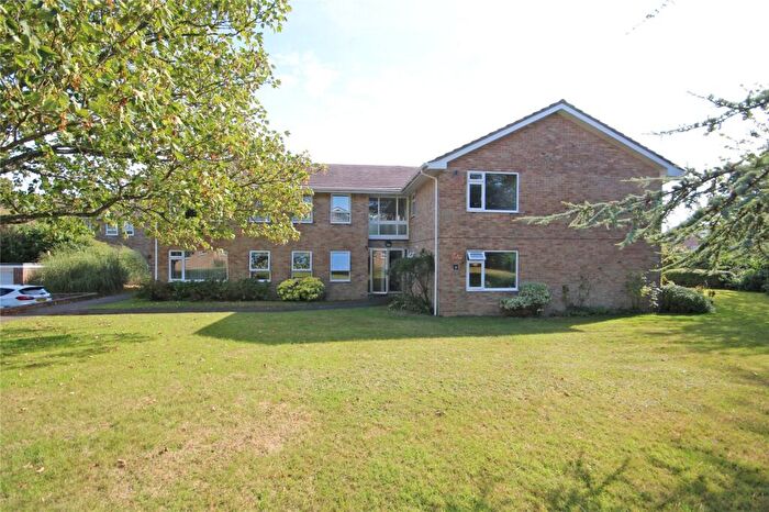 2 Bedroom Apartment For Sale In Waterford Place, Highcliffe, Christchurch, Dorset, BH23