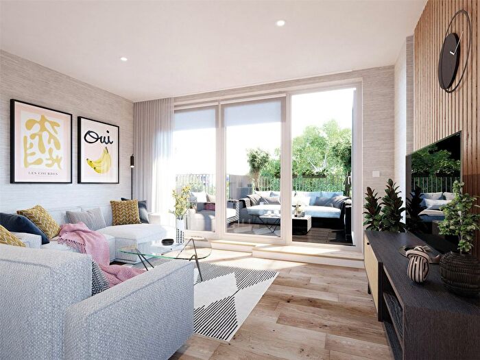 1 Bedroom Flat For Sale In Earlham Grove, London, E7