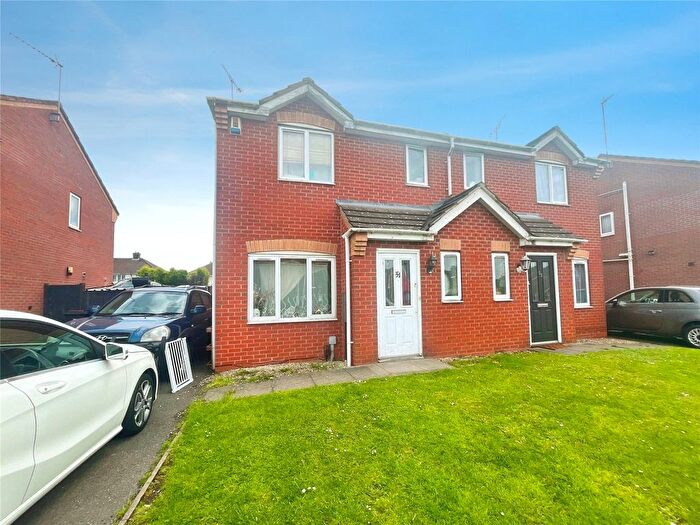 3 Bedroom Semi-Detached House For Sale In Pebblebrook Way, Bedworth, Warwickshire, CV12