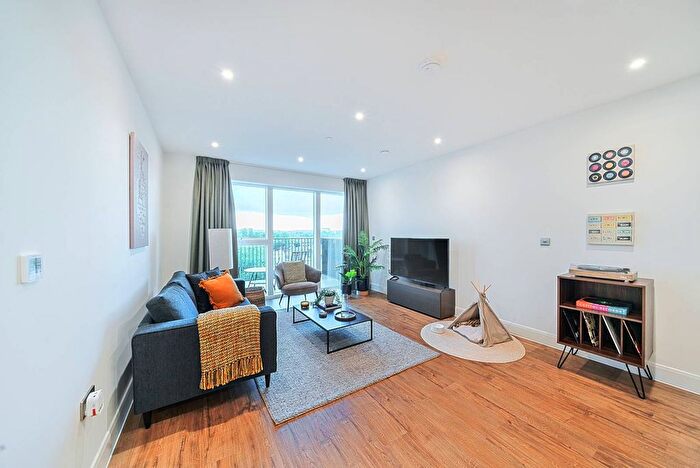 2 Bedroom Flat To Rent In Uncle Colindale, Colindale, London, NW9