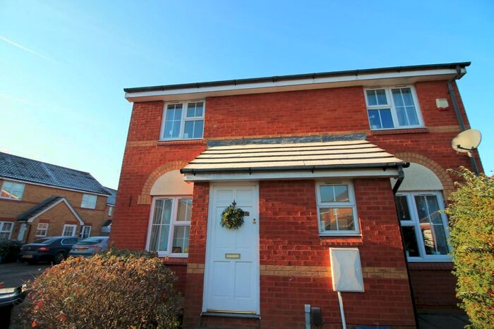 2 Bedroom Property To Rent In The Willows, Bradley Stoke, Bristol, BS32
