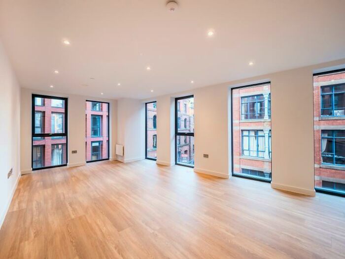 2 Bedroom Apartment To Rent In Carding Building, Manchester, M1