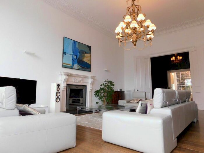 2 Bedroom Flat To Rent In Moray Place, New Town, Edinburgh, EH3