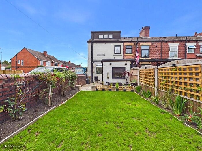 3 Bedroom End Of Terrace House For Sale In Francis Terrace, Ackworth, Pontefract, WF7