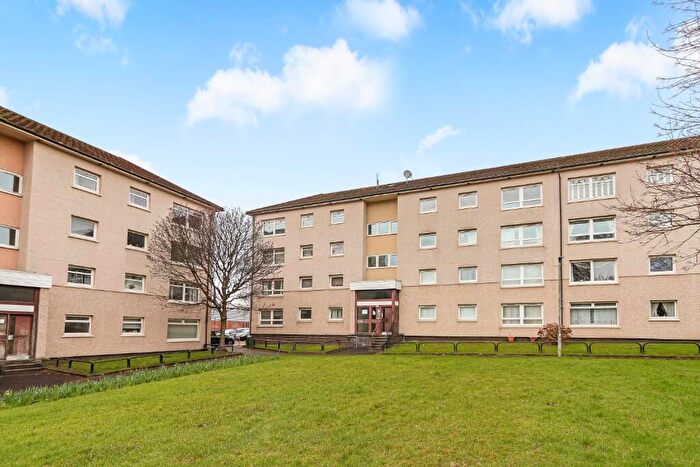 3 Bedroom Flat For Sale In Glebe Court, Glasgow, G4