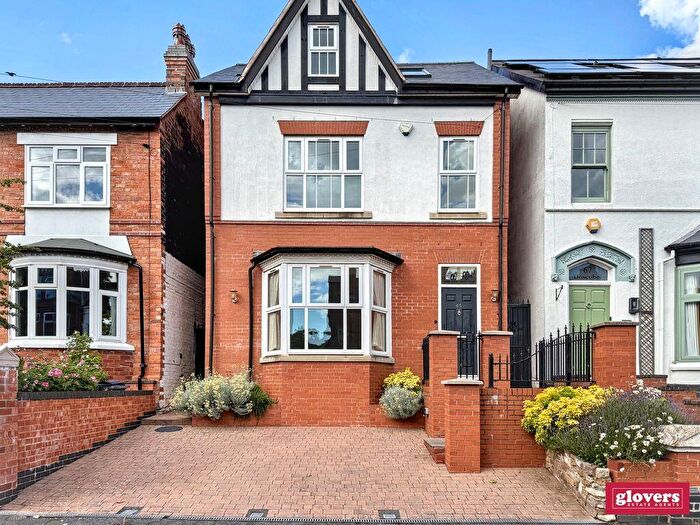 5 Bedroom Detached House For Sale In Woodfield Road, Moseley, Birmingham, B13