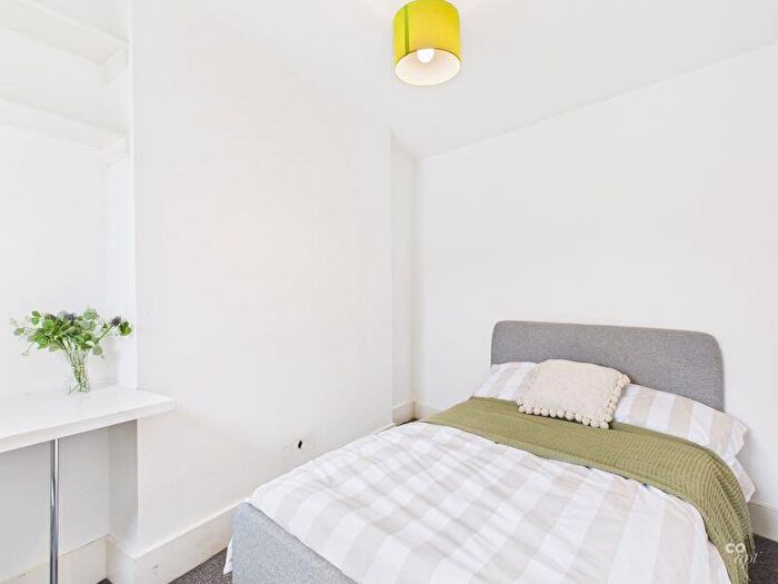 1 Bedroom End Of Terrace House To Rent In Ditchling Road, Brighton, BN1