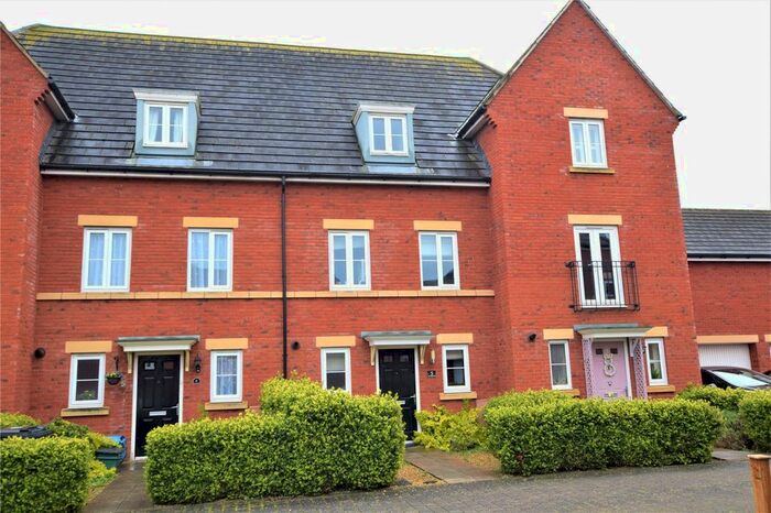 3 Bedroom Terraced House For Sale In St. Briavels Close, Tuffley, Gloucester, Gloucestershire, GL4