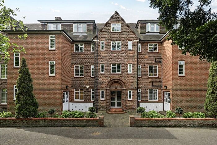 2 Bedroom Flat For Sale In Wat Tyler Road, London, SE3