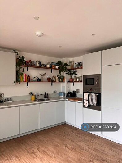 2 Bedroom Flat To Rent In Danson Mews, London, SE17